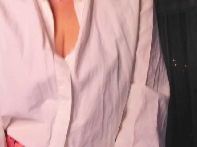 SoftVANESSA's BongaCams show and profile