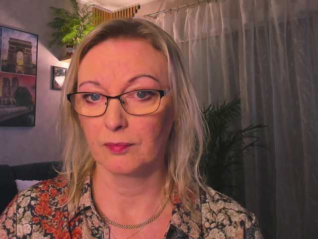 SoftVANESSA's BongaCams show and profile