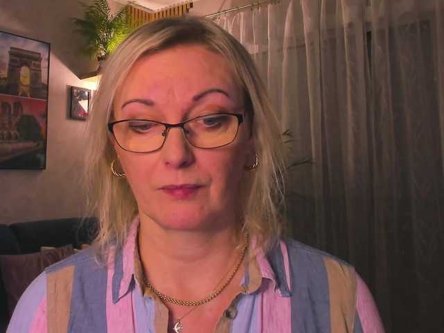 SoftVANESSA's BongaCams show and profile