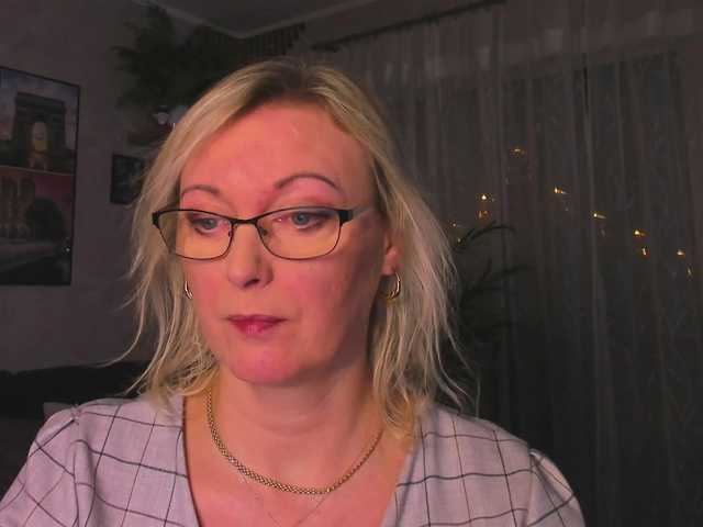 SoftVANESSA's BongaCams show and profile