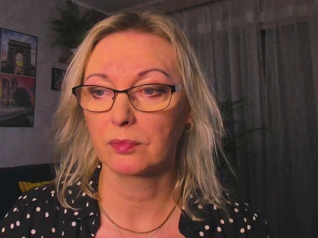 SoftVANESSA's BongaCams show and profile