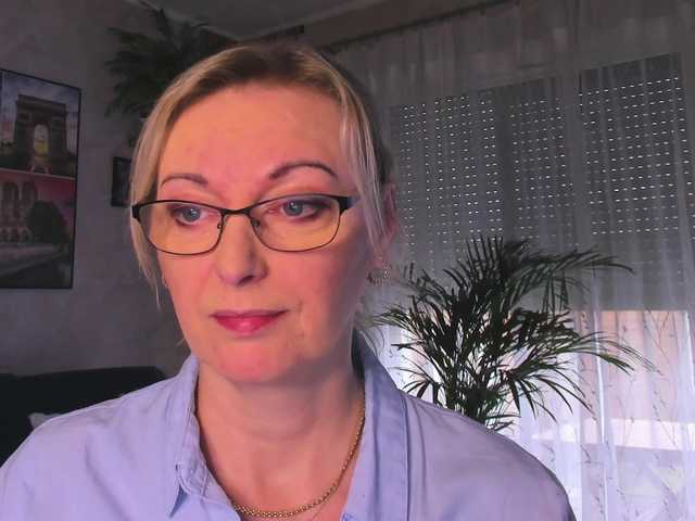 SoftVANESSA's BongaCams show and profile