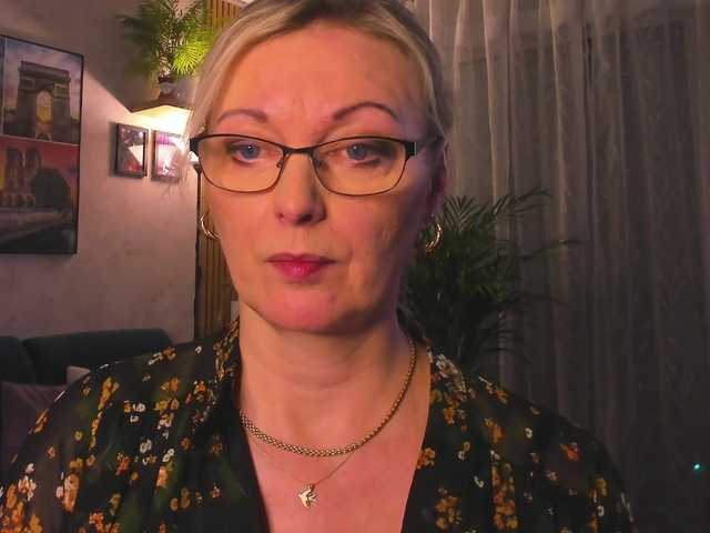 SoftVANESSA's BongaCams show and profile