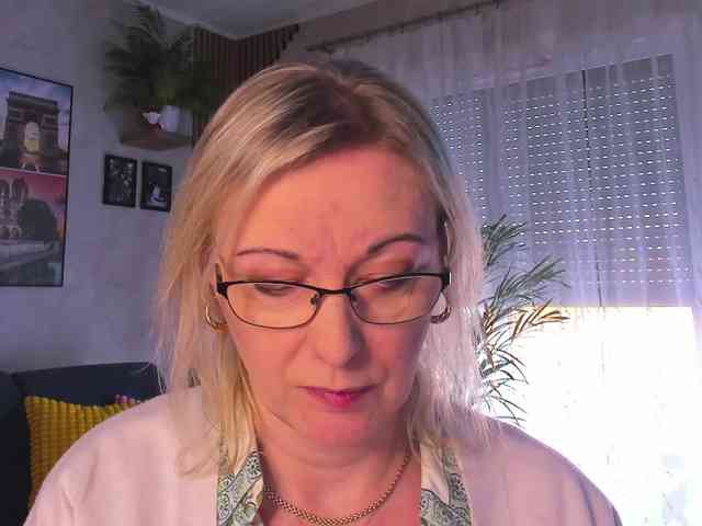 SoftVANESSA Live Webcam on BongaCams