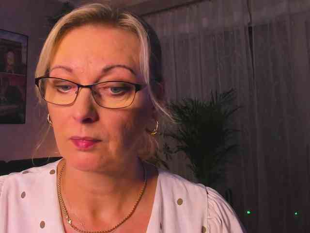SoftVANESSA Live Webcam on BongaCams