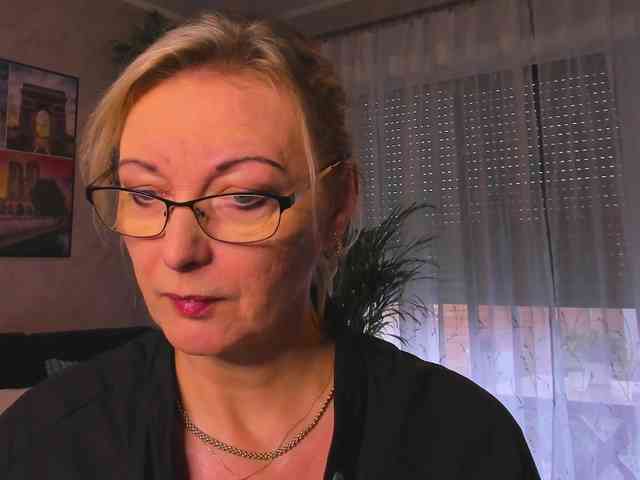 SoftVANESSA Live Webcam on BongaCams