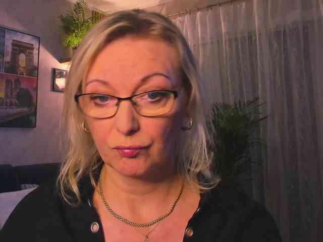 SoftVANESSA Live Webcam on BongaCams