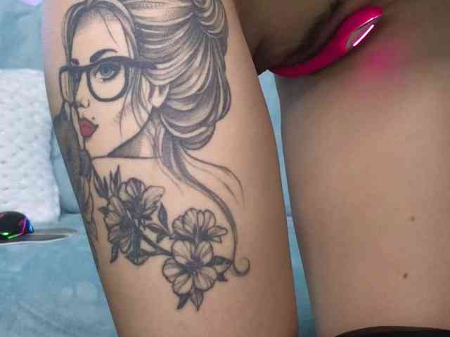 HoneyGirl5 webcam