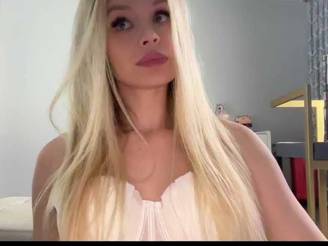 x-NaStyA-x's BongaCams show and profile