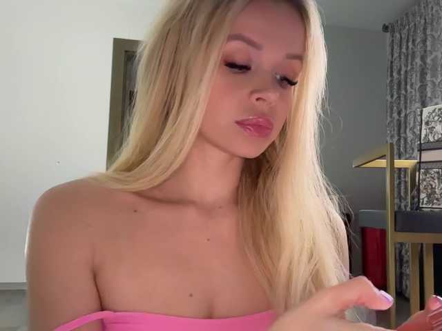 x-NaStyA-x's BongaCams show and profile