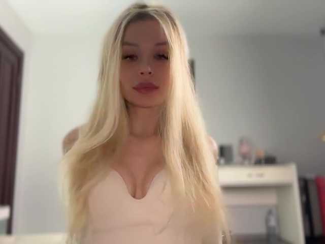 x-NaStyA-x's BongaCams show and profile