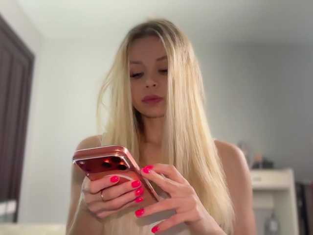 x-NaStyA-x's BongaCams show and profile