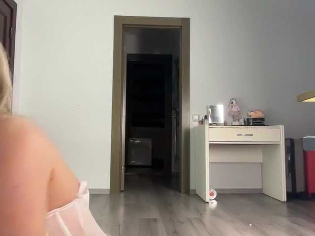 x-NaStyA-x's BongaCams show and profile