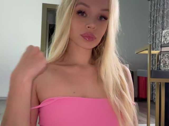 x-NaStyA-x's BongaCams show and profile