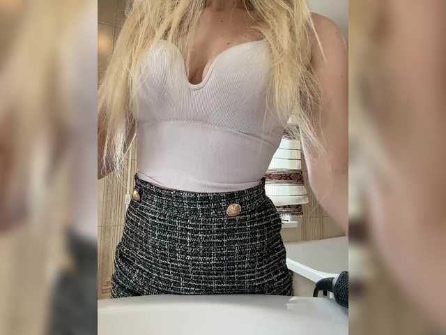 x-NaStyA-x's BongaCams show and profile