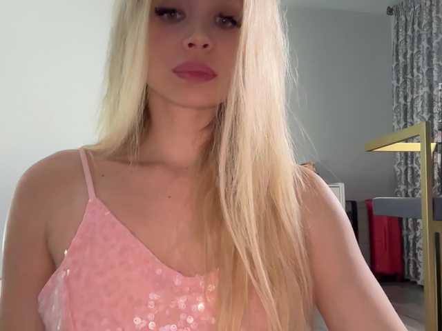 x-NaStyA-x's BongaCams show and profile