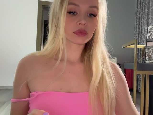 x-NaStyA-x's BongaCams show and profile