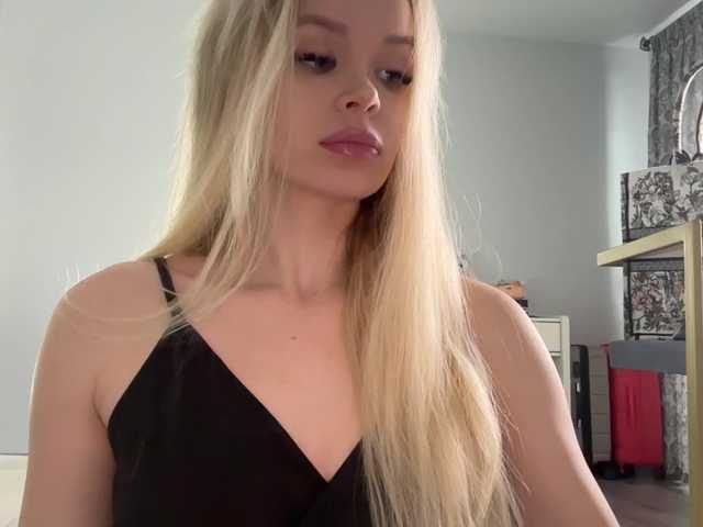 x-NaStyA-x's BongaCams show and profile