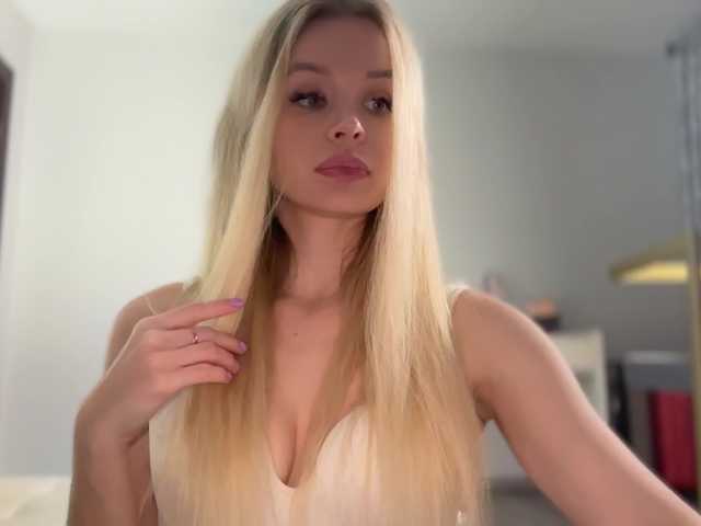 x-NaStyA-x's BongaCams show and profile