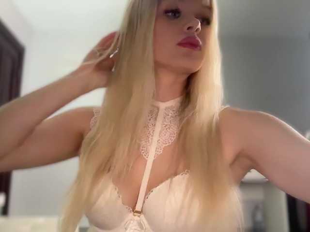 x-NaStyA-x's BongaCams show and profile