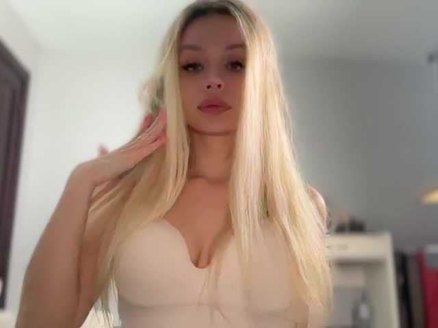 x-NaStyA-x's BongaCams show and profile