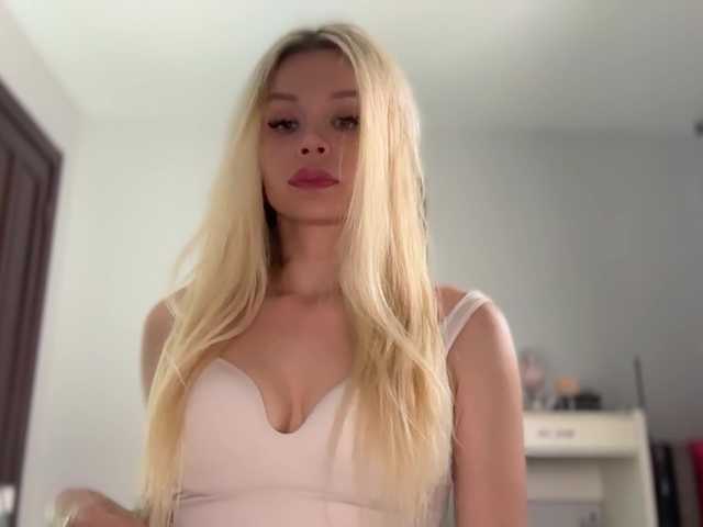 x-NaStyA-x's BongaCams show and profile