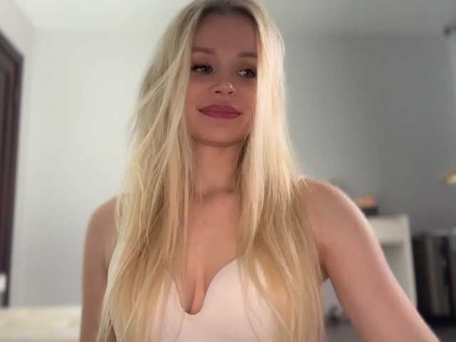 x-NaStyA-x's BongaCams show and profile