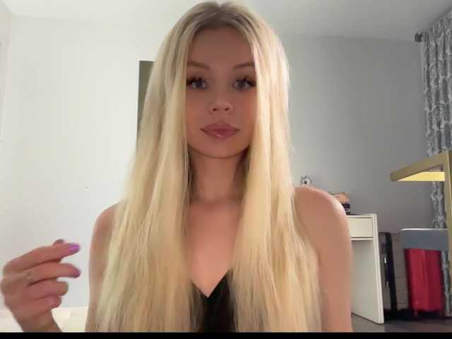 x-NaStyA-x's BongaCams show and profile