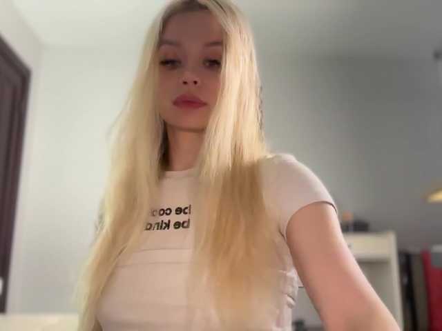 x-NaStyA-x's BongaCams show and profile