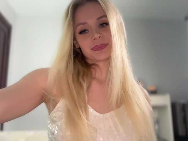 x-NaStyA-x's BongaCams show and profile