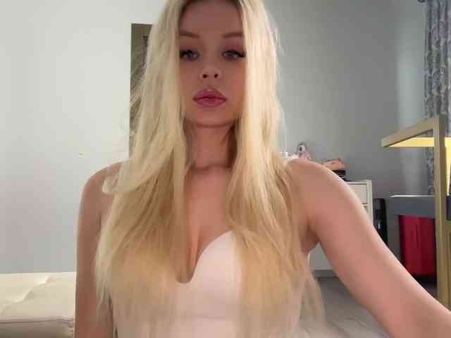 x-NaStyA-x Live Webcam on BongaCams