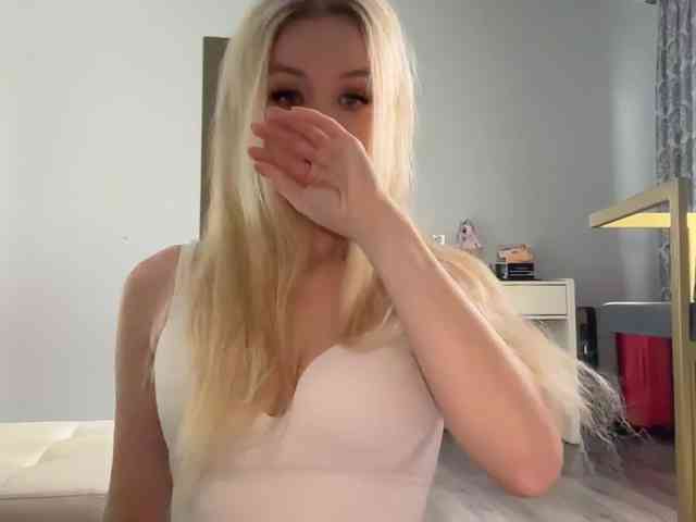 x-NaStyA-x Live Webcam on BongaCams