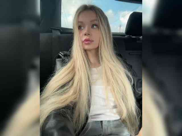 x-NaStyA-x Live Webcam on BongaCams