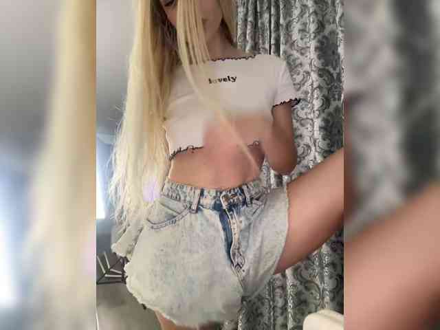 x-NaStyA-x Live Webcam on BongaCams