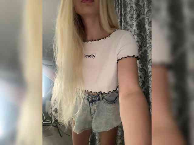 x-NaStyA-x Live Webcam on BongaCams