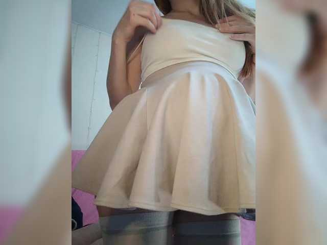 BeautyTriple's BongaCams show and profile