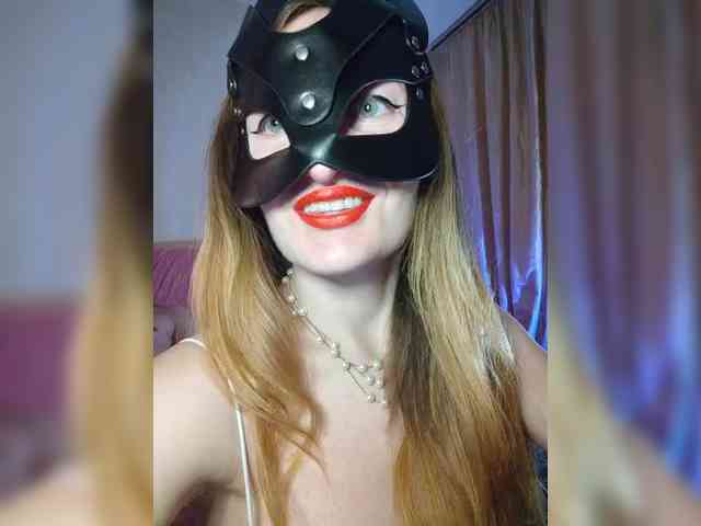 BeautyTriple Live Webcam on BongaCams