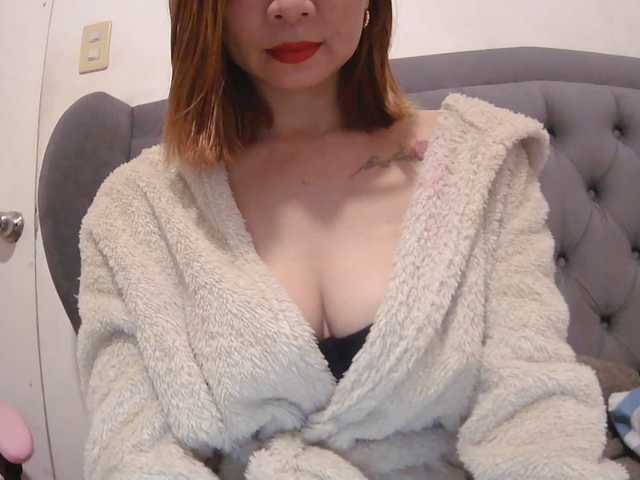 Preview of xxcamsgirl25xx