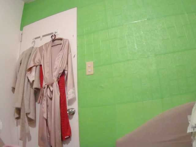 pornadrianna's BongaCams show and profile