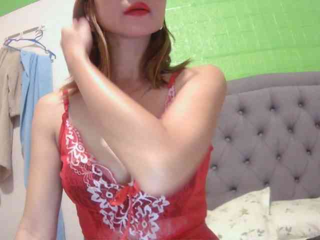 LiveAiseanna12 webcam