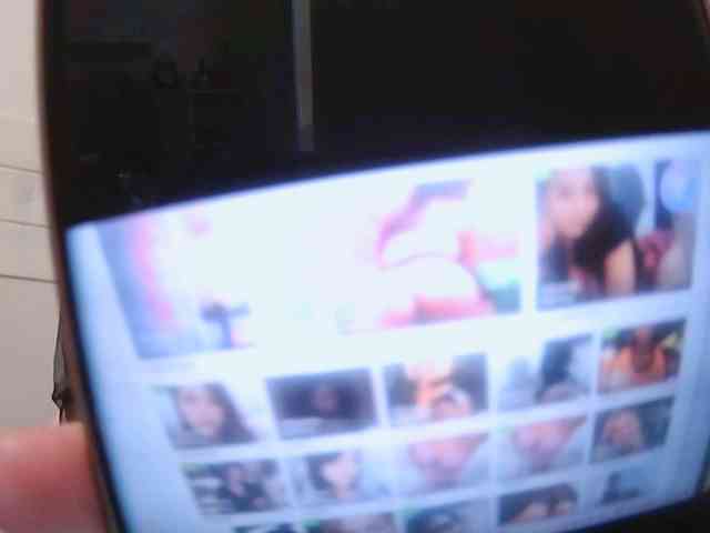 LivesAdrianne webcam