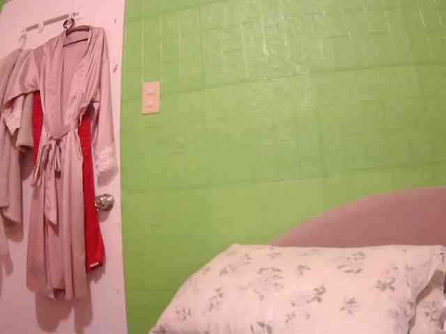 LiveAsiangirl69 webcam