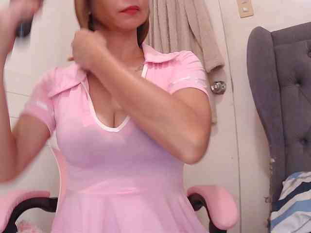 xxCamsGirl25xx webcam