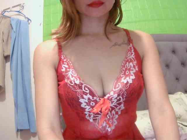LiveAiseanna12 webcam
