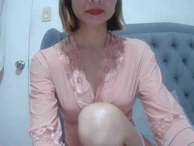 camsAdrianna webcam