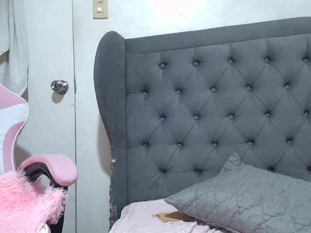 camsAdrianna webcam