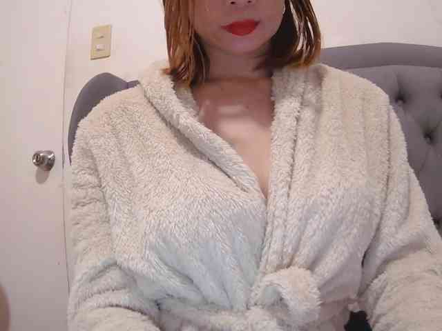 pornadrianna Live Webcam on BongaCams