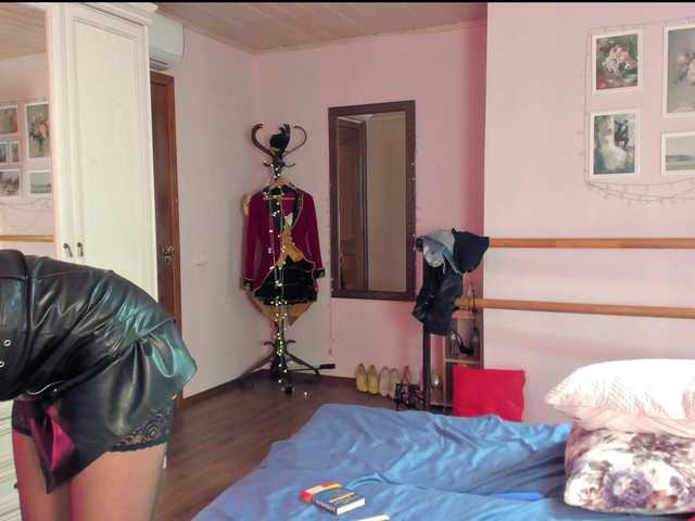 DemonicAngel's BongaCams show and profile