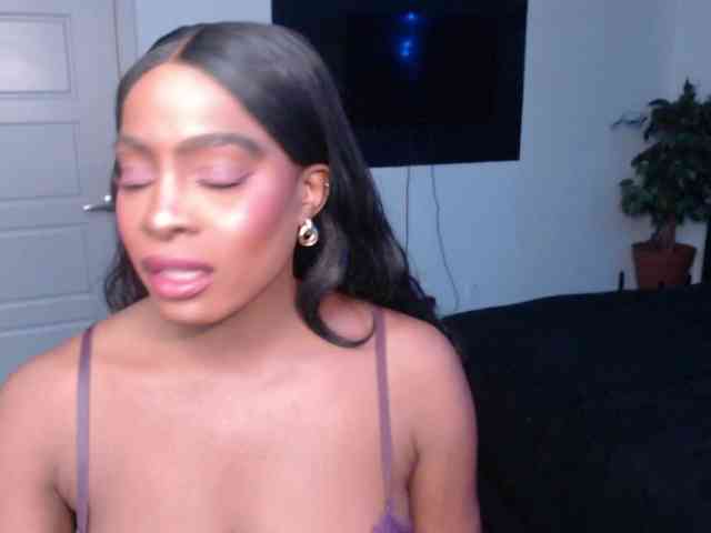 SparkleTittes webcam