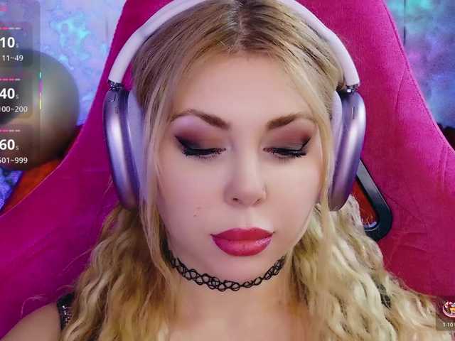 Cool-Baby's BongaCams show and profile